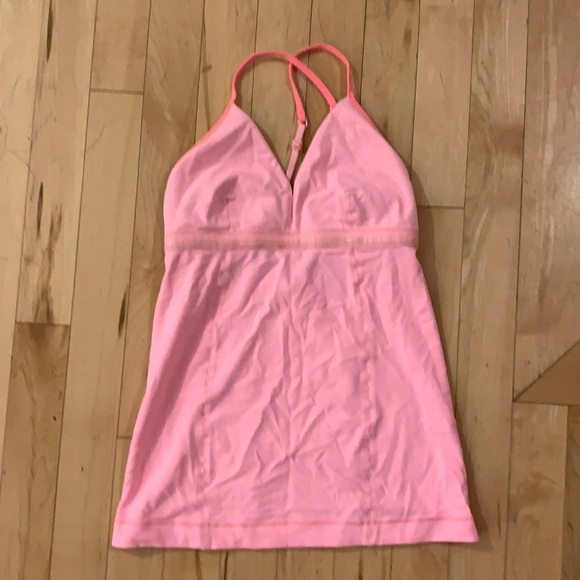 Lululemon size 4 light pink adjustable tank
